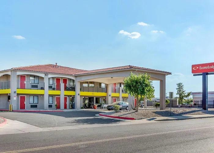 Villa: Econo Lodge West - Coors Blvd